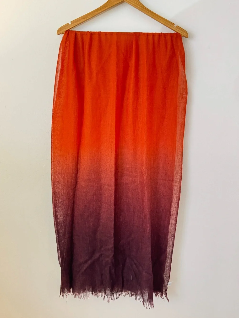 Amicale Pure Cashmere Ombre Gradient Scarf Red Orange Burgundy Fringe Wrap OS